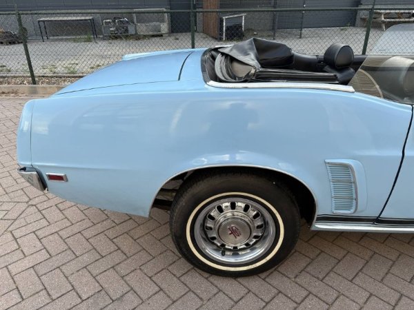 Mustang GT convertible M-Code media 4